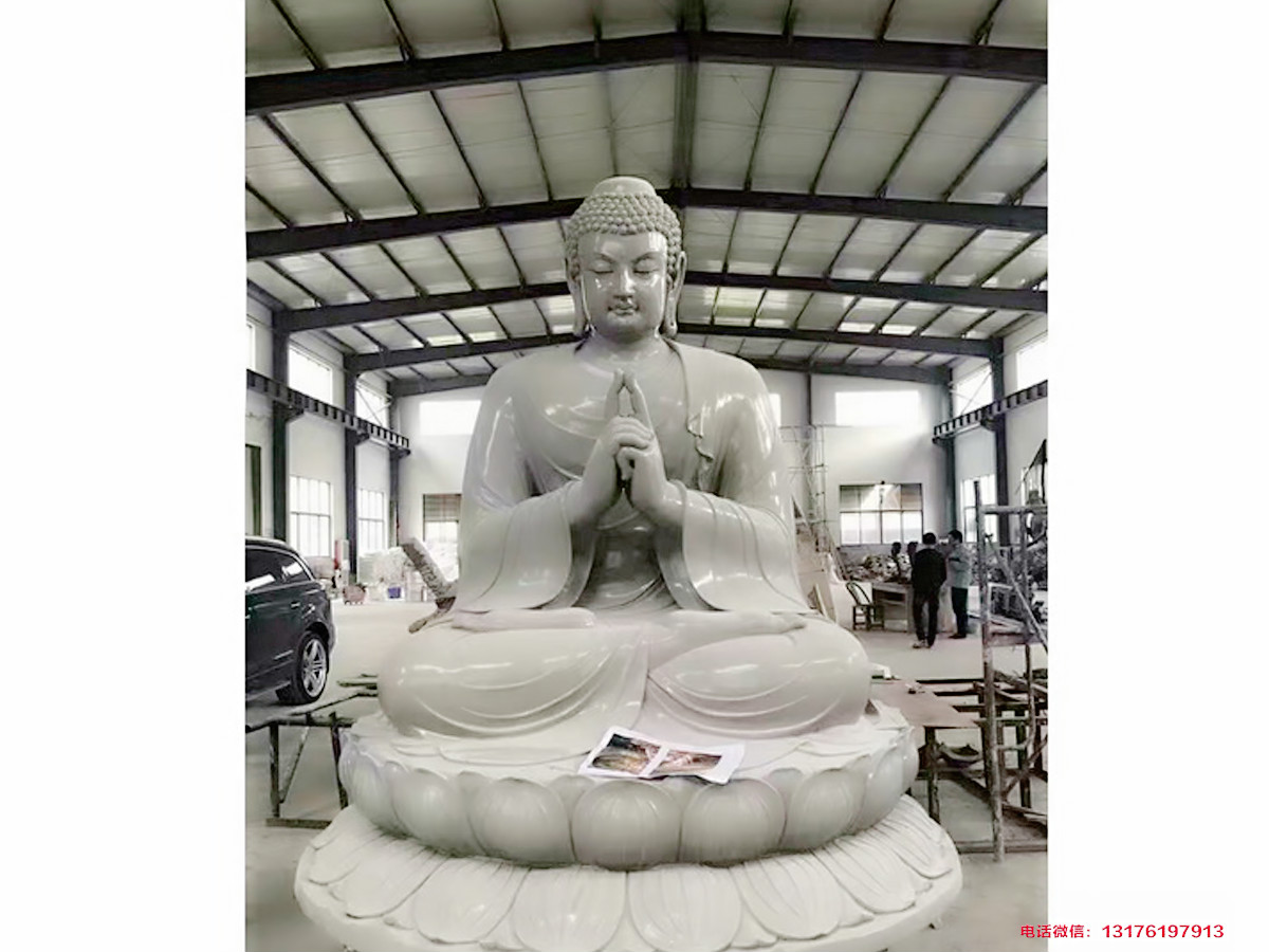 恭請(qǐng)您就有關(guān)民間文學(xué)的現(xiàn)狀與發(fā)展發(fā)表高見(jiàn)
