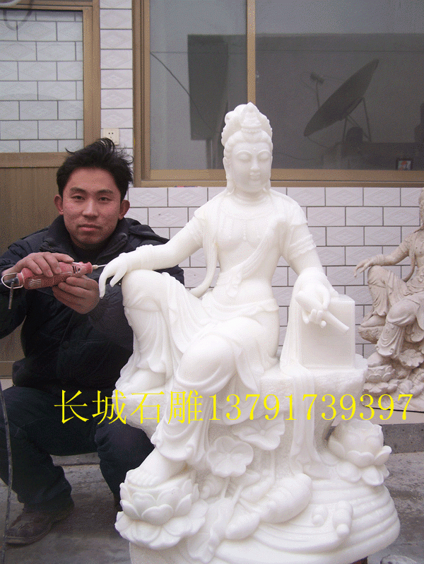 歐美愛衣服的時(shí)尚達(dá)人，大部分都愛紋身